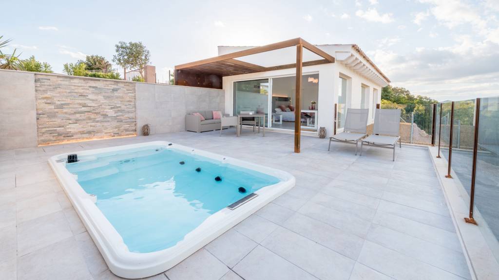 Maison landaise moderne piscine chauffée spa, Lit-et-Mixe – Updated 2024  Prices